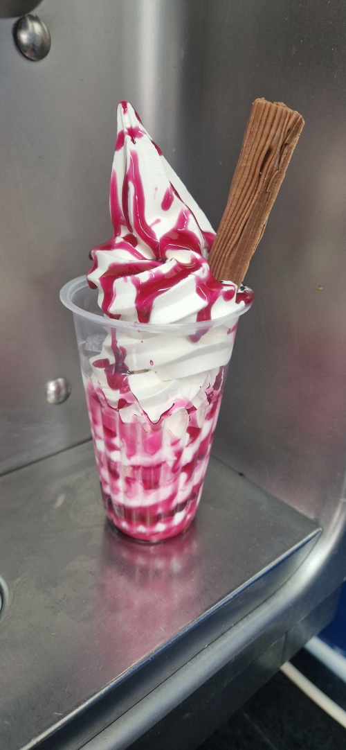 Raspberry Blast Sundae with Flake 