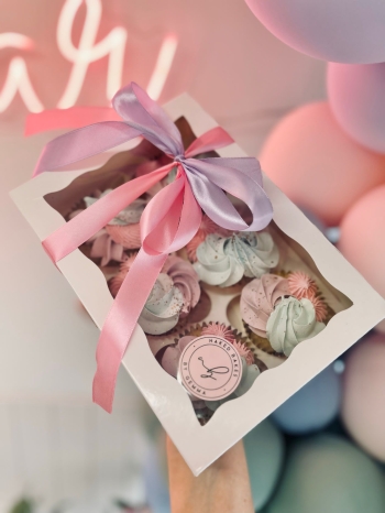 6 Cupcakes