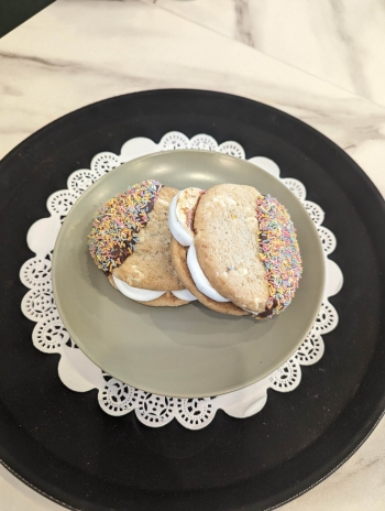 Smores Cookie Sandwiches. 